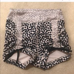 Lululemon high rise liberty shorts